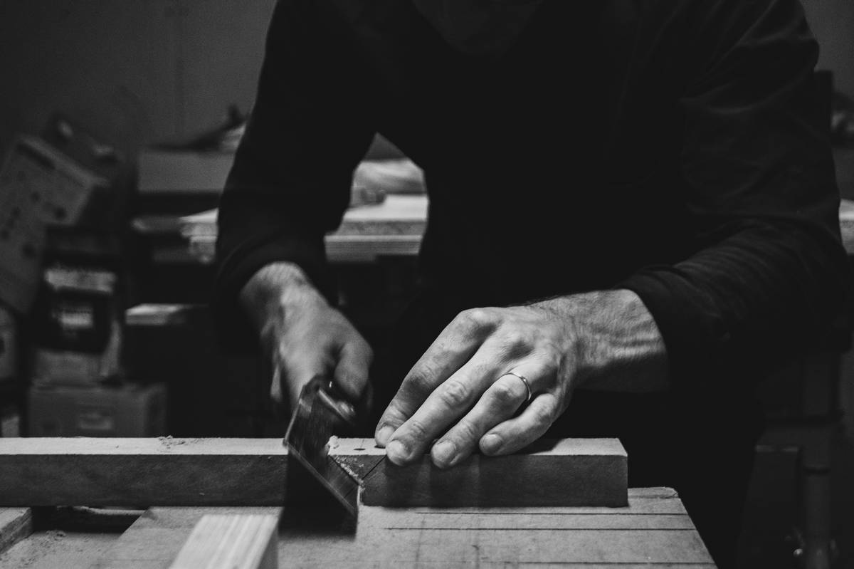 Miter Saw Hand Tool: 7 Proven Tips to Avoid Costly Mistakes
