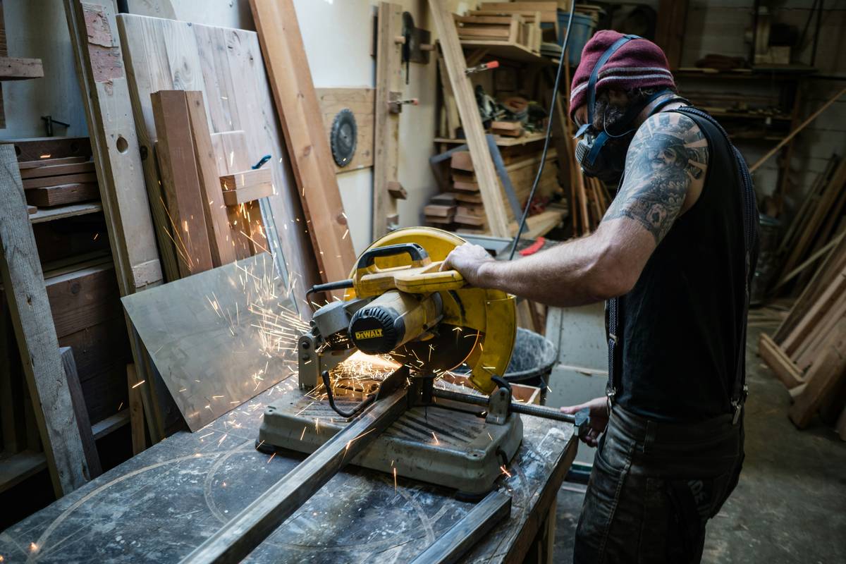 Power Tool Miter Saw Technique Using: 7 Proven Tips to Avoid Costly Mistakes